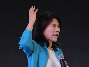 爆款解析NBA买球App：端侧AI标配崛起，行业红利赛道布局指南